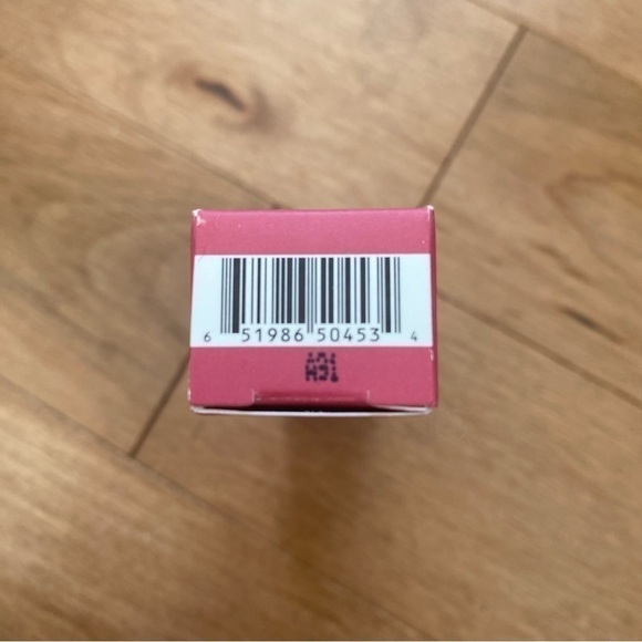 Too Faced Lip Injection Power Plumping Hydrating Lip Gloss in Just a Girl 💕 - Picture 10 of 10